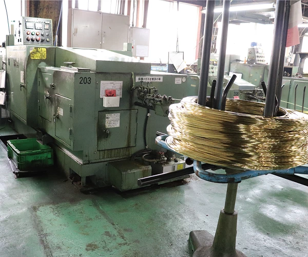 冷間圧造2D×3Bヘッダー